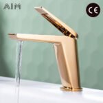 Mitigeur de lavabo monocommande or
