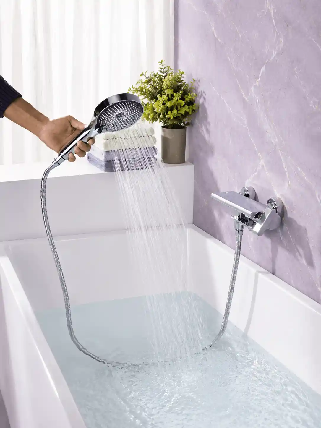 Mitigeur Mural Bain-Douche à Bec Pivotant Fancell SKELIO — finition chrome