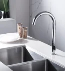 Mitigeur de Cuisine à Col de Cygne Fancell SKELIO — finition chrome