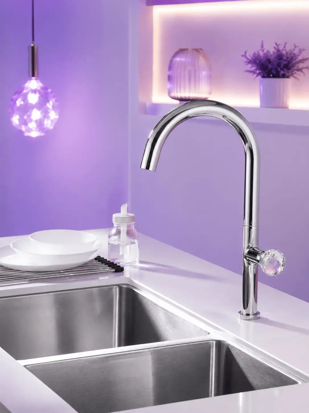 Mitigeur de Cuisine à Bec Pivotant Poignée Cristal Fancell CRISTALLO — finition chrome