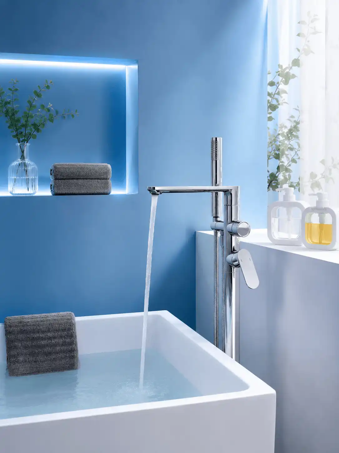Mitigeur Bain-Douche sur Pied Fancell COLONNA — finition chrome